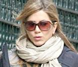 Jennifer Aniston et une amie, lors d'une petite promenade à Manhattan, le 6 mai 2009, à New York !