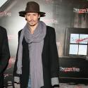 Deux sex-symbols pour le prix d'un : découvrez avec qui Johnny Depp a fait ses débuts d'acteur ! Regardez, c'est culte !