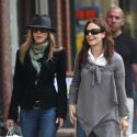 Jennifer Aniston s'adonne à sa passion... le shopping entre copines !