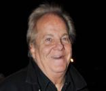 Massimo Gargia et une amie sortent du restaurant Le Baoli, à Cannes. 14/05/09