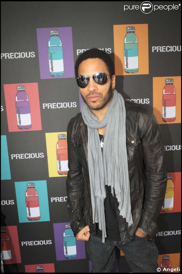 Lenny Kravitz à la Plage Vitamin Water le 15 mai 2009