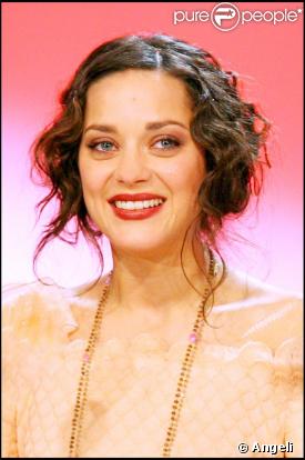 Marion Cotillard chantera pour le  Global Humanitarian Forum 