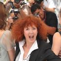 Sabine Azéma : une véritable tigresse accompagnée d'une belle brochette de stars sur la Croisette !