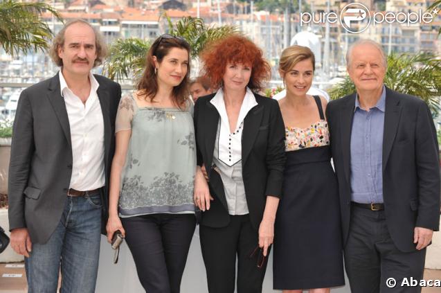 Michel Vuillermoz, Emmanuelle Devos, André Dussollier, Anne Consigny et Sabine Azéma lors du photocall le 20 mai 2009 des Herbes Folles présenté au 62e Festival de Cannes