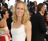 Robin Wright lors de la montée des marches avant la projection d'Inglourious Basterds, au Festival de Cannes, le 20 mai 2009