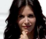 Courteney Cox, elle enlève tout et provoque... un accident de la route !