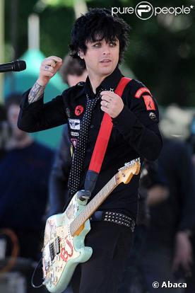 Billie Joe Armstrong et Green Day en concert dans  Good Morning America 