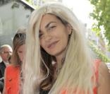 Irene Salvador fait la 75ème quête de la Croix-Rouge à Boulogne-Billancourt le 23 mai 2009. Quand le top espagnol se glisse dans la peau d'une blonde c'est chaud ! Olé ! 