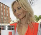 Adriana Karembeu, une ambassadrice de rêve pour la Croix-Rouge. Après 10 ans, elle est toujours aussi sublime ! Happy-birthday.  