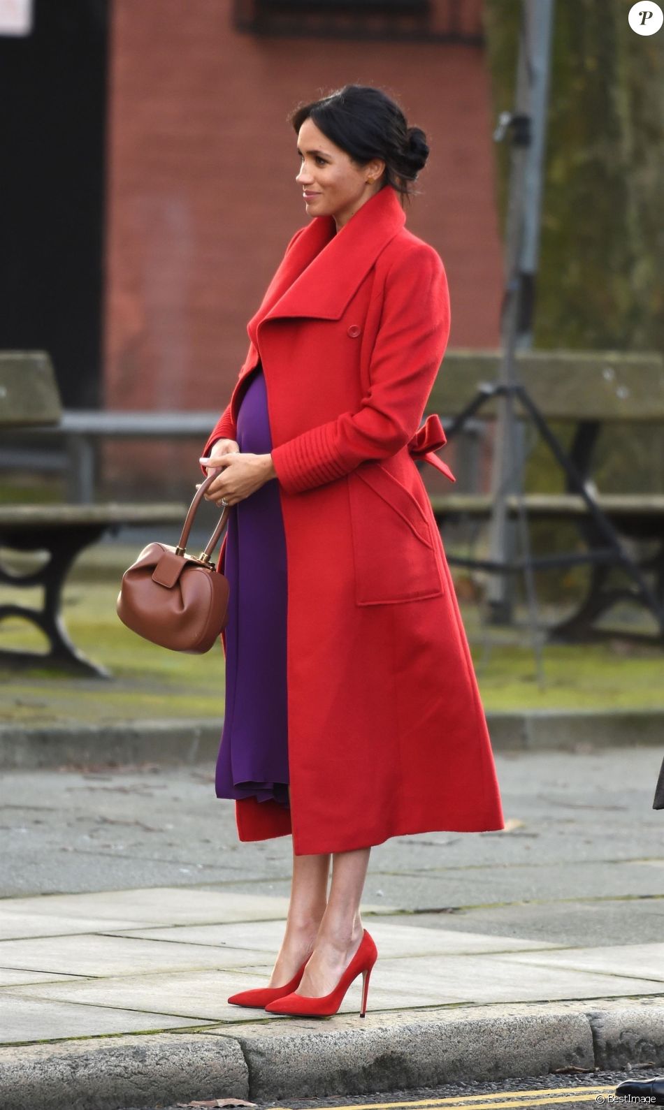 Le prince Harry, duc de Sussex, et Meghan Markle (enceinte), duchesse de Sussex, arrivent Ã  Birkenhead, le 14 janvier 2019.