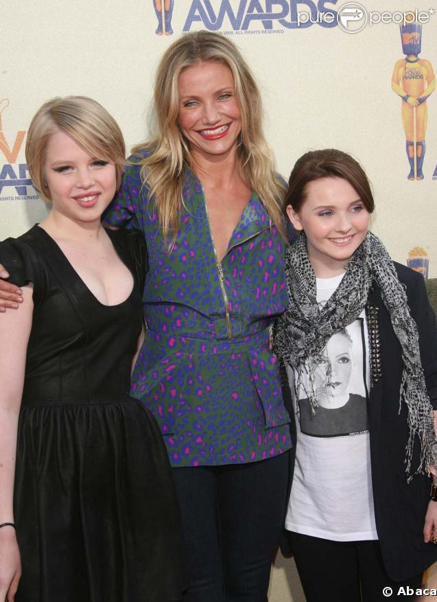 Cameron Diaz est venue accompagnée aux MTV Movie Awards le 31 mai 2009. A ses côtés,   Sofia Vassilieva et Abigail Breslin (jeune prodige de Little Miss Sunshine)