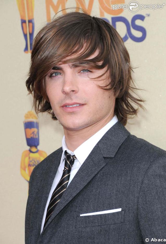 Zac Efron était très fier de sa ravissante petite amie Vanessa Hudgens, aux MTV Movie Awards, le 31 mai 2009