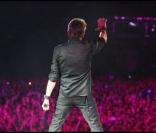 Johnny Hallyday devrait garder un souvenir impérissable de ses trois concerts au Stade de France : s'il a donné le meilleur de lui-même, son public en a fait autant...