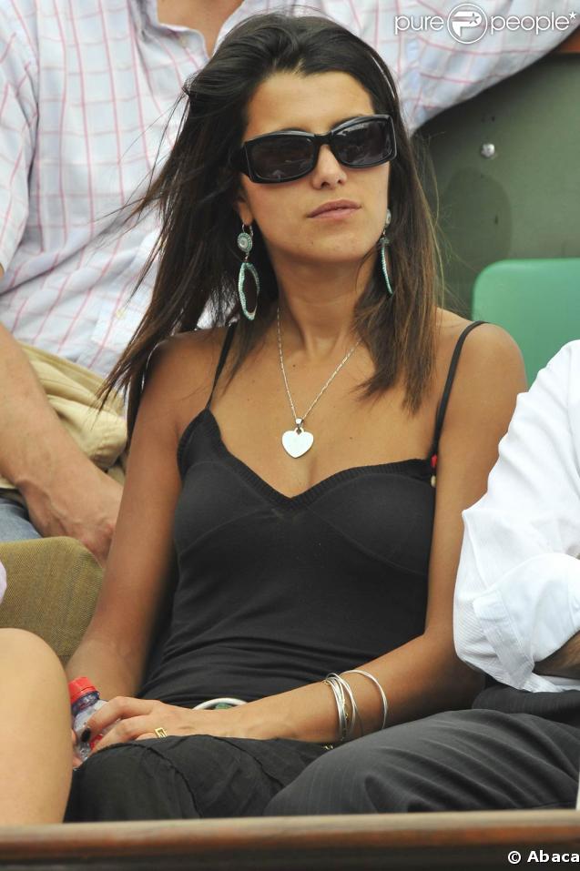 Karine Ferri a profité du lundi de Pentecôte pour faire un tour à Roland Garros
