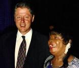 Koko Taylor avec le président américain Bill Clinton 