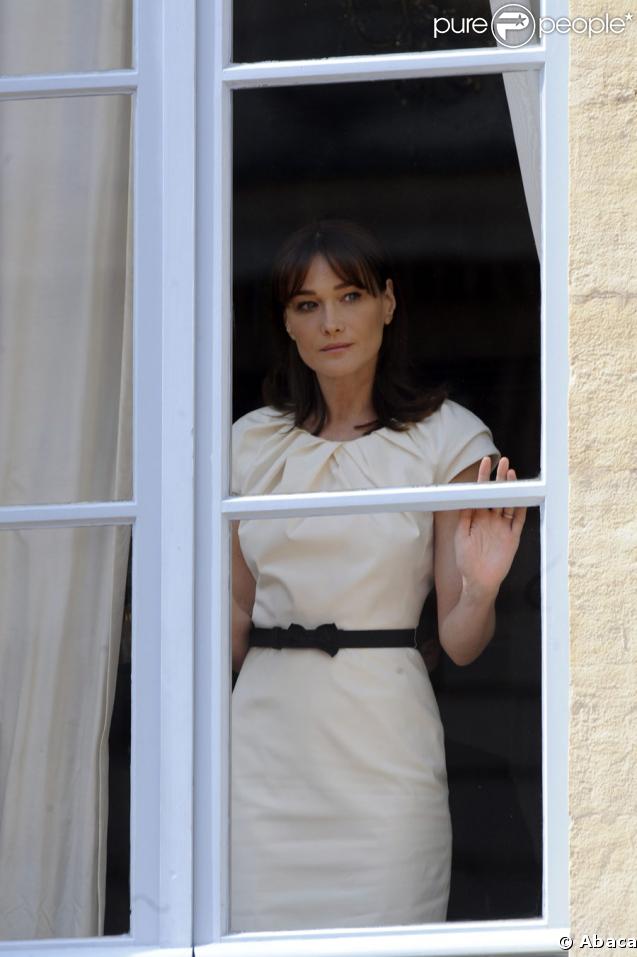 Carla Bruni à Caen lors des cérémonies du 65e anniversaire du débarquement allié en Normandie, le 6 juin 2009