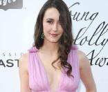 La craquante Madeline Zima, à l'occasion des 11e Young Hollywood Awards, qui se sont tenus auEli et Edythe Broad Stage, à Santa Monica, le 7 juin 2009 !