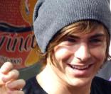 Zac Efron au match des Lakers hier à L.A