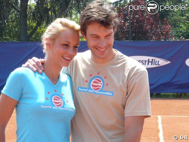 Elodie Gossuin et son mari Bertrand, lors du tournoi des personnalités de Roland-Garros qui s'est tenu du 2 au 5 juin 2009 !