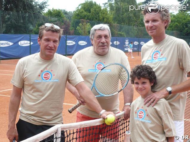 Benjamin Castaldi, Jean-Pierre Castaldi et Denis Brogniart lors du tournoi des personnalités de Roland-Garros qui s'est tenu du 2 au 5 juin 2009 !