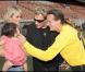 Laeticia Hallyday, Joy, Johnny et Francis Lalanne, lors du match de football en faveur de deux associations humanitaires (et de ses 66 ans), au Parc des Princes, le 14 juin 2009 !