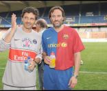 Pascal Elbé et Anthony Delon, lors du match de football en faveur de deux associations humanitaires (et des 66 ans de Johnny), au Parc des Princes, le 14 juin 2009 !
