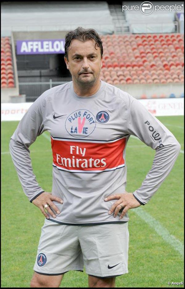 Henri Leconte, lors du match de football en faveur de deux associations humanitaires (et des 66 ans de Johnny), au Parc des Princes, le 14 juin 2009 !