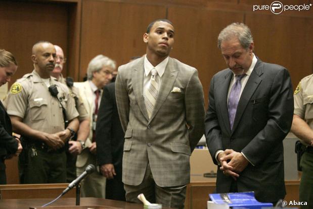 Chris Brown à la Cour supérieure de Los Angeles lors de son procès le 22 juin 2009