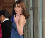 Carla Bruni a fait sensation au dîner d'Etat de l'Elysée ! Quelle classe ! 