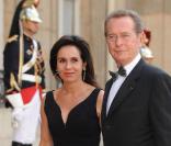  Dominique et Isabelle Baudis , très chic au dîner d'Etat de l'Elysée du 22 juin 2009.