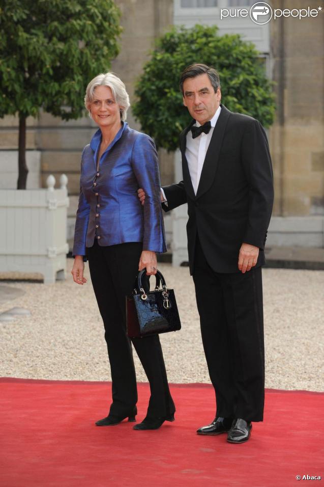 Francois Fillon et son épouse Penelope arrivent au dîner d'Etat de l'Elysée, une grande réception ! 