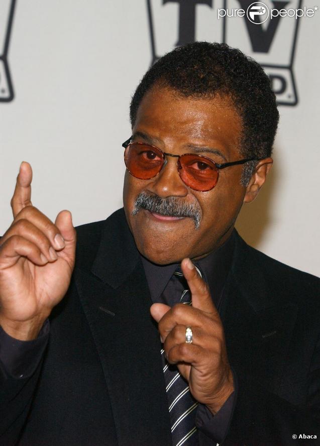 Ted Lange a laissé Isaac Washington derrière lui. Le plus célèbre des barmens de croisière s'amuse aujourd'hui avec les blondes héritières... Ted a joué dans un film au côté de... Paris Hilton ! 