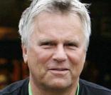 Richard Dean Anderson a aujourd'hui 59 ans. Le temps a passé et Mac Gyver est devenu Colonel dans Stargate SG-1. Parmi ses inventions l'acteur aurait peut-être du songer à... un régime miracle ! 