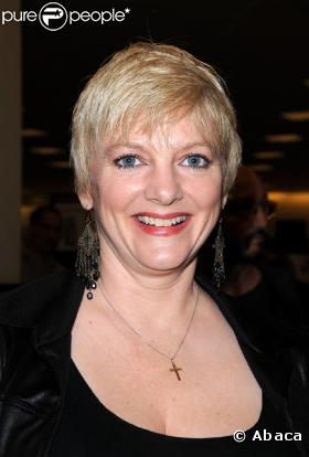 Aujourd'hui Alison Arngrim a choisi la France pour dévoiler l'étendue de son talent. Sur scène elle nous raconte avec humour, les  Confessions d'une garce de la prairie . Elle continue en parallèle une carrière sur grand écran.