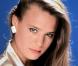L'adorable Kelly, est l'une des filles Capwell dont les amours tumultueux finiront en bain de sang...