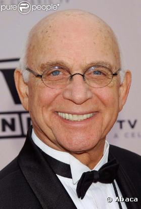 Gavin MacLeod jouait le Capitaine Stubbing. Désormais il a laissé le Love Boat derrière lui et continue de voguer dans les eaux du petit écran !