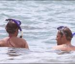 Justin Chambers et sa femme Keisha sur une plage de Hawaï