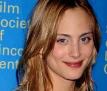 Nora Arnezeder