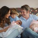 Sarah Jessica Parker et son mari sont fous de leurs adorables jumelles ! Regardez leur bonheur ! (Réactualisé)