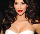  La très pulpeuse Kim Kardashian... Grrrr... 