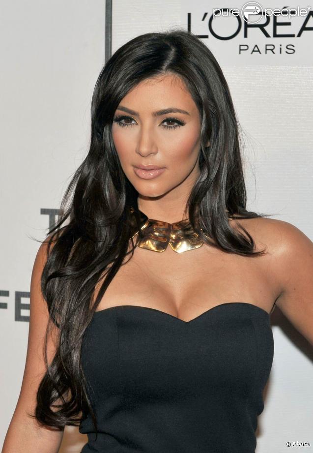  La très pulpeuse Kim Kardashian... Grrrr... 