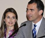 Letizia d'Espagne et son époux Felipe ce matin à Soria en Espagne