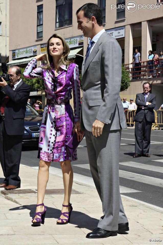 Letizia d'Espagne et son époux Felipe ce matin à Soria en Espagne