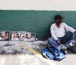 Les fans de Michael Jackson lui rendent hommage