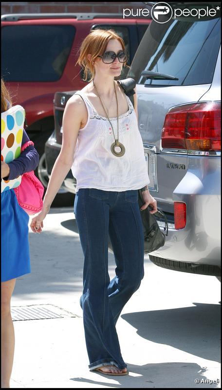 Ashlee Simpson a choisi un style hyppie chic qui lui va à merveille. La rouquine est vraiment craquante ! 