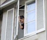 Samantha Ronson jubile : sa chérie se fait poursuivre par les paparazzis ! (13 juillet 2009) 