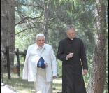 Le Pape Benoît XVI en convalescence près d'Aoste le 18 juillet 2009