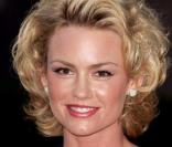 Kelly Carlson