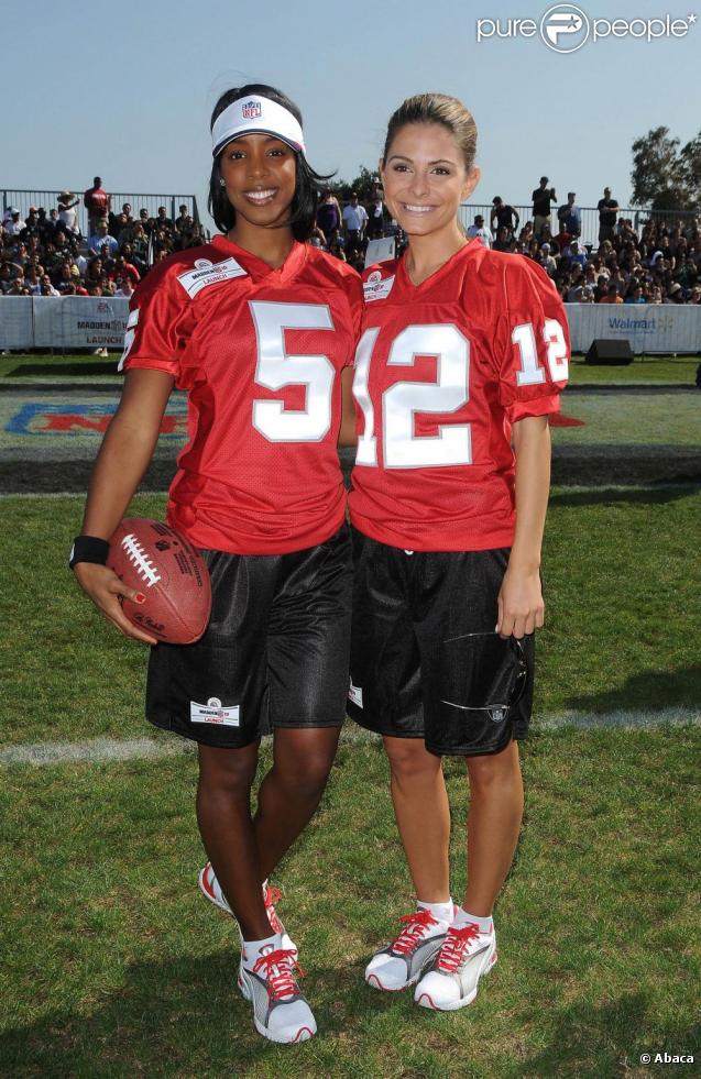  Kelly Rowland et Maria Menounos au Madden NFL 10 Pigskin Pro-Am, au Malibu Bluffs State Park, à Los Angeles. 23/07/09  