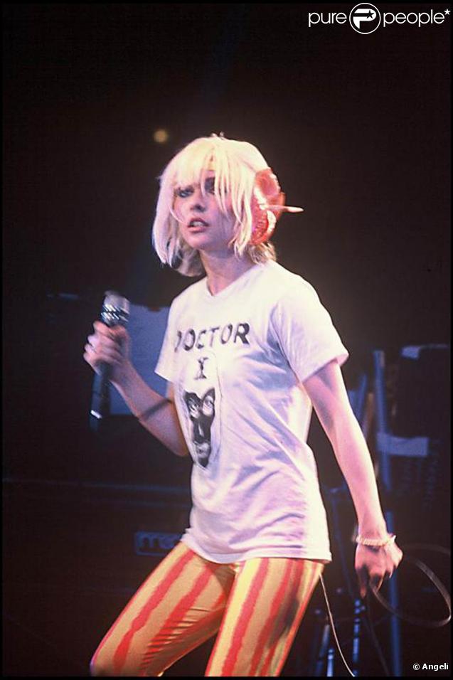 Debbie Harry, encore jeune, époustouflante et emblématique.